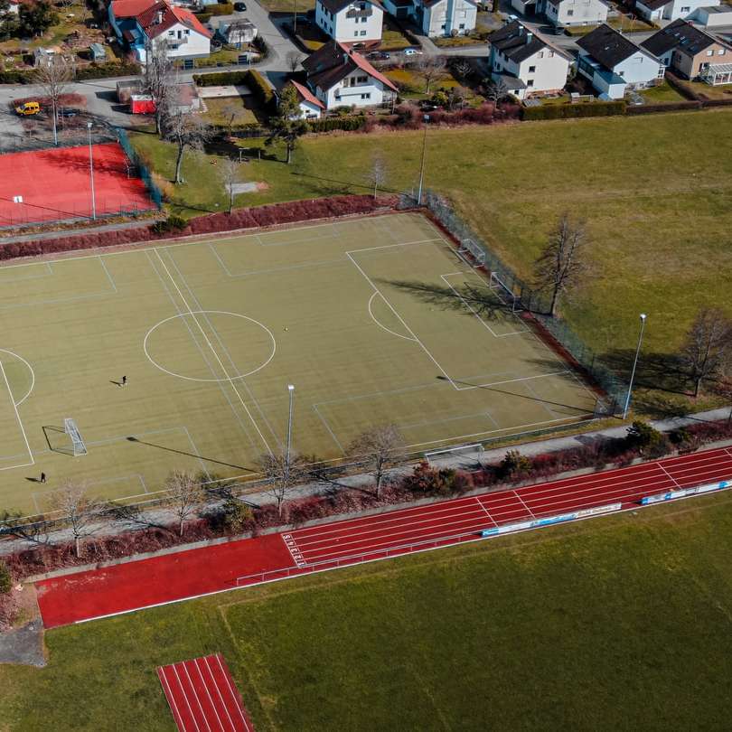 Veduta aerea del campo da calcio puzzle scorrevole online
