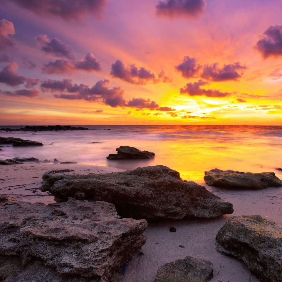 Sunset sur la plage puzzle en ligne