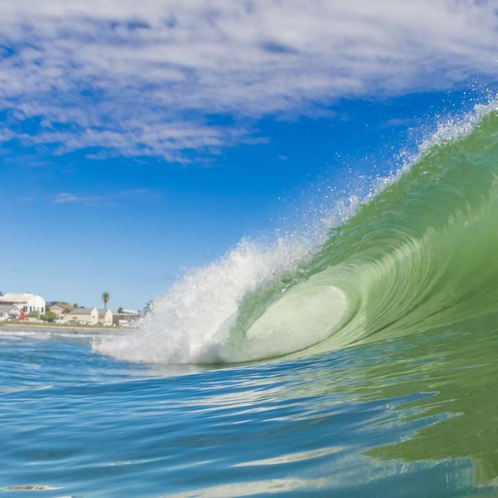 зелено-біла океанська хвиля розсувний пазл онлайн