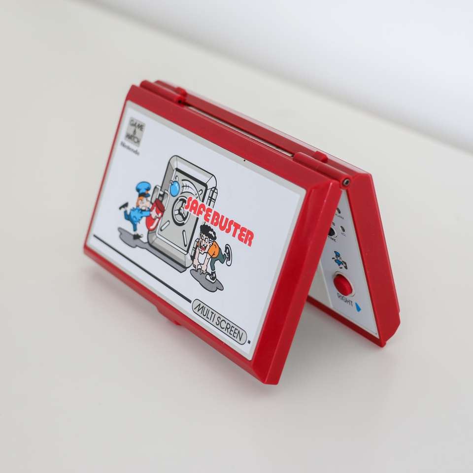 красная и белая коробка с принтом микки мауса онлайн-пазл