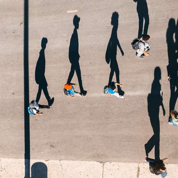 silhouet van mensen schuifpuzzel online
