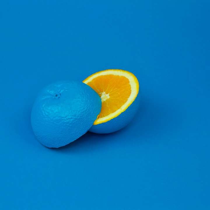 blaue Zitrone in zwei Hälften geschnitten Schiebepuzzle online