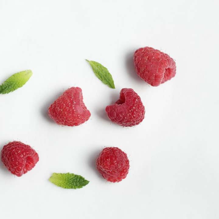 raspberry fruits sliding puzzle online