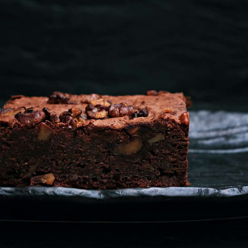 sliced baked brownies on foiled tray online puzzle