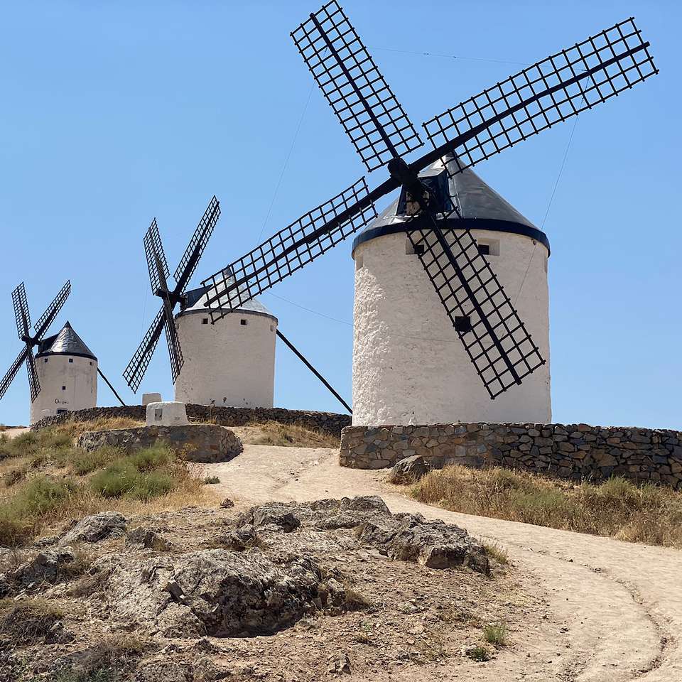 Don Quixote's windmills sliding puzzle online