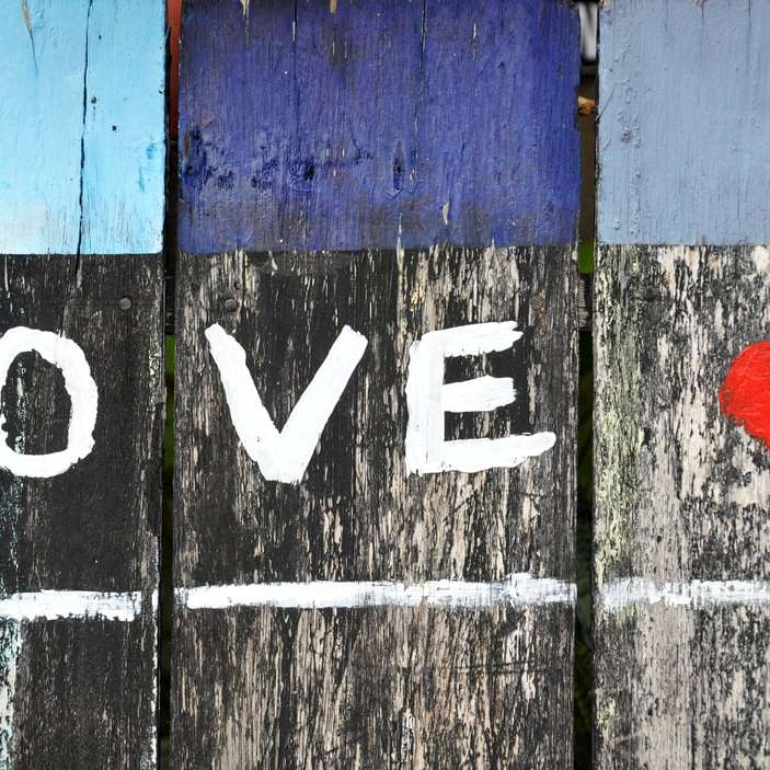 fotózás fekete, fehér és piros szerelem szöveges nyomtatott tábla online puzzle