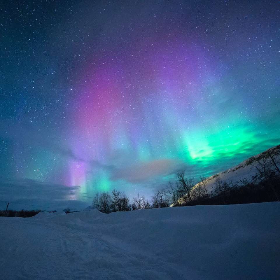 Polární záře (aurora borealis) posuvné puzzle online