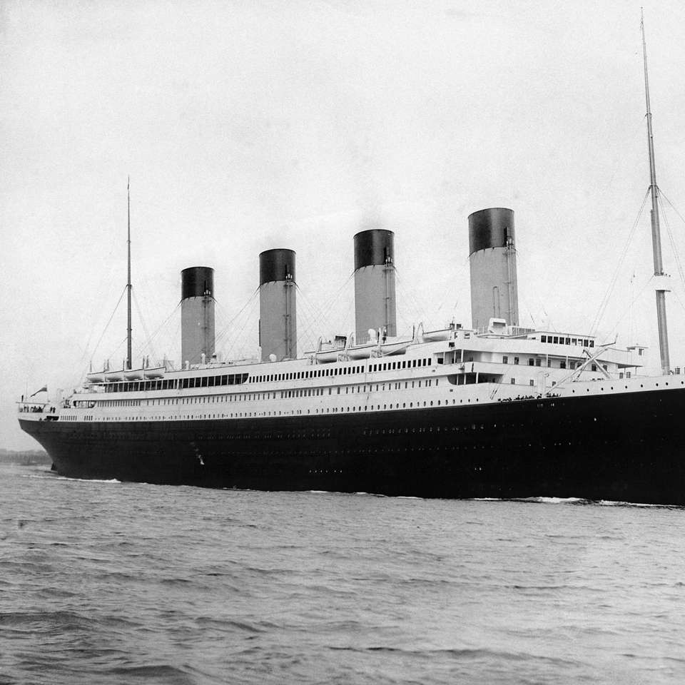 RMS Titanic puzzle przesuwne online