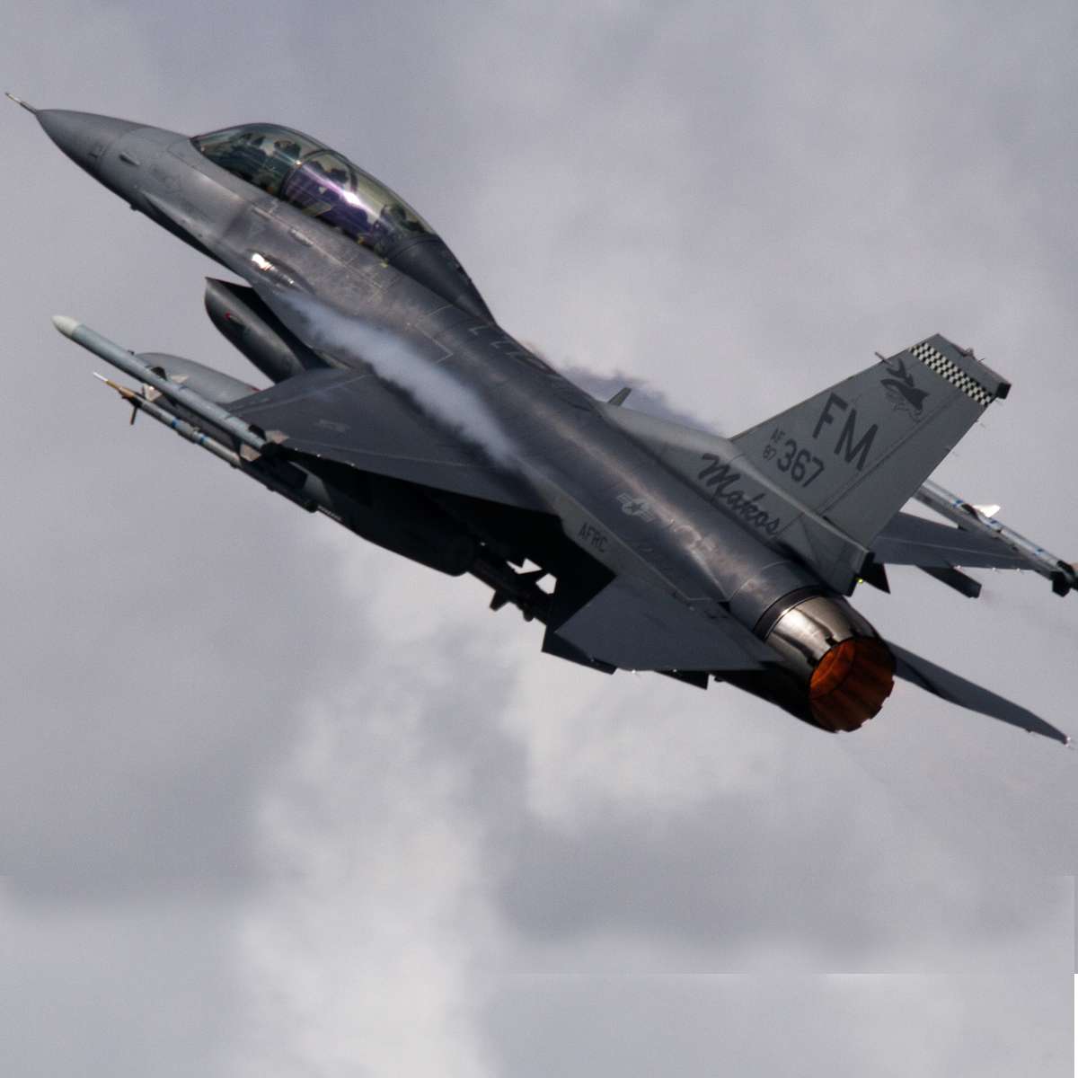 F-16 FIGHTER JET DEPARTURE sliding puzzle online