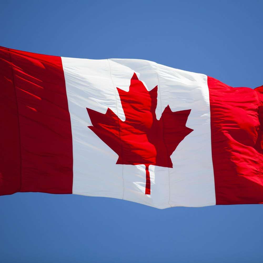 Canadian Flag sliding puzzle online