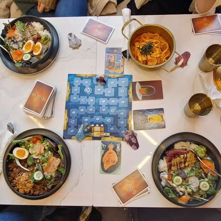 Comida e jogos de tabuleiro! puzzle deslizante online