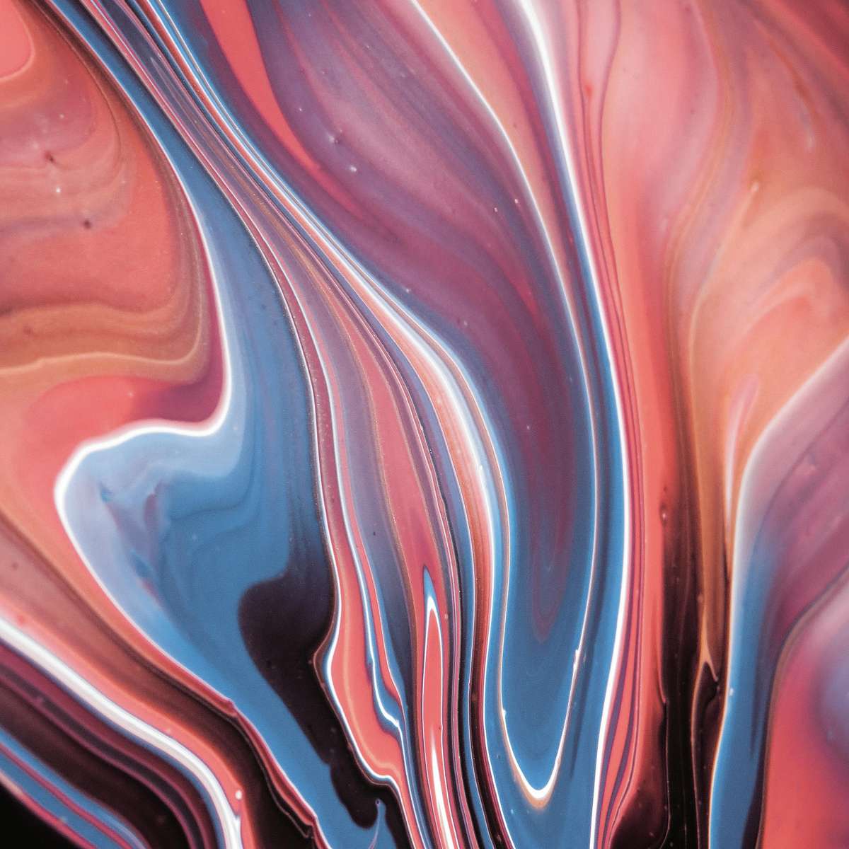 Pink and blue swirls online puzzle