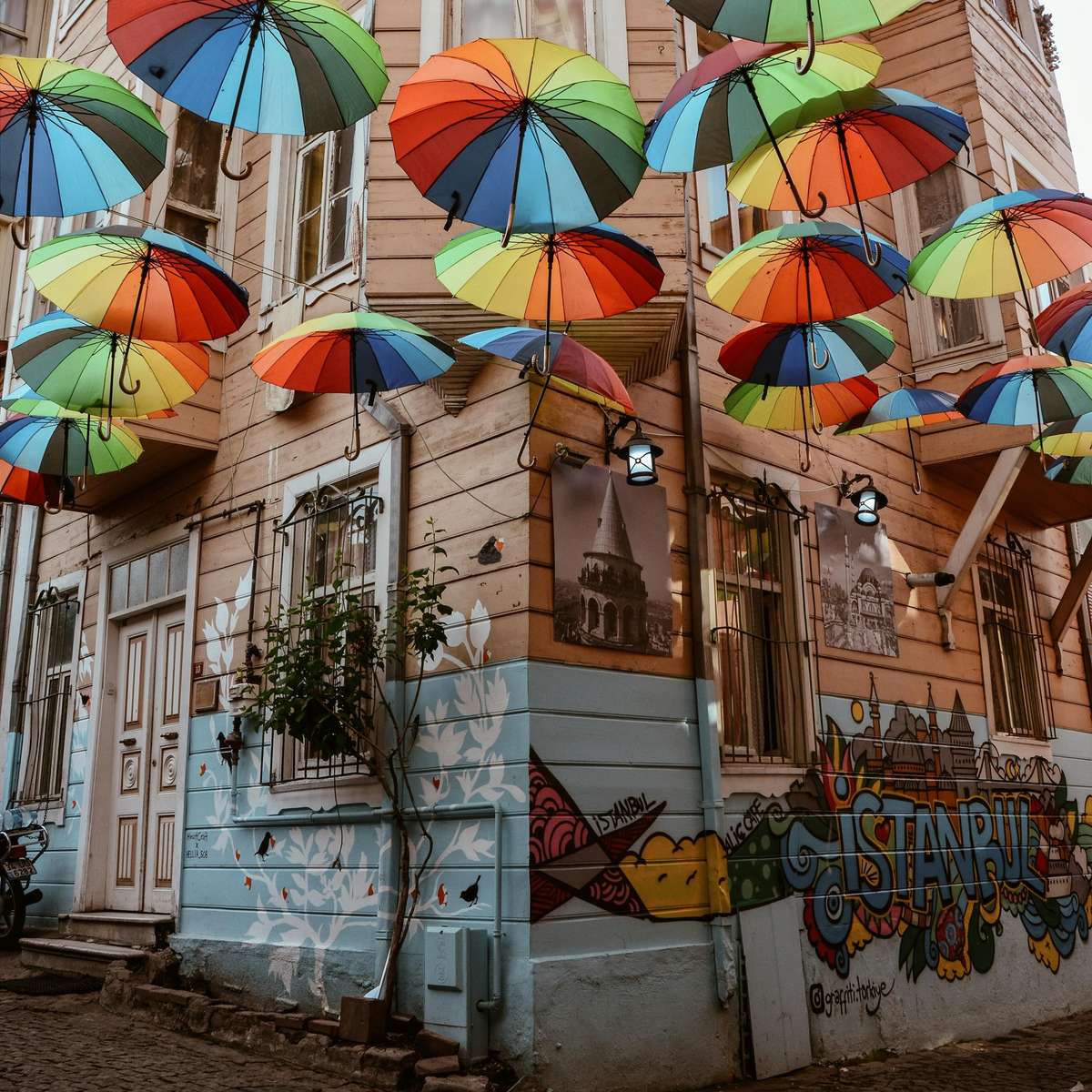 Плаващи чадъри плъзгащ се пъзел онлайн