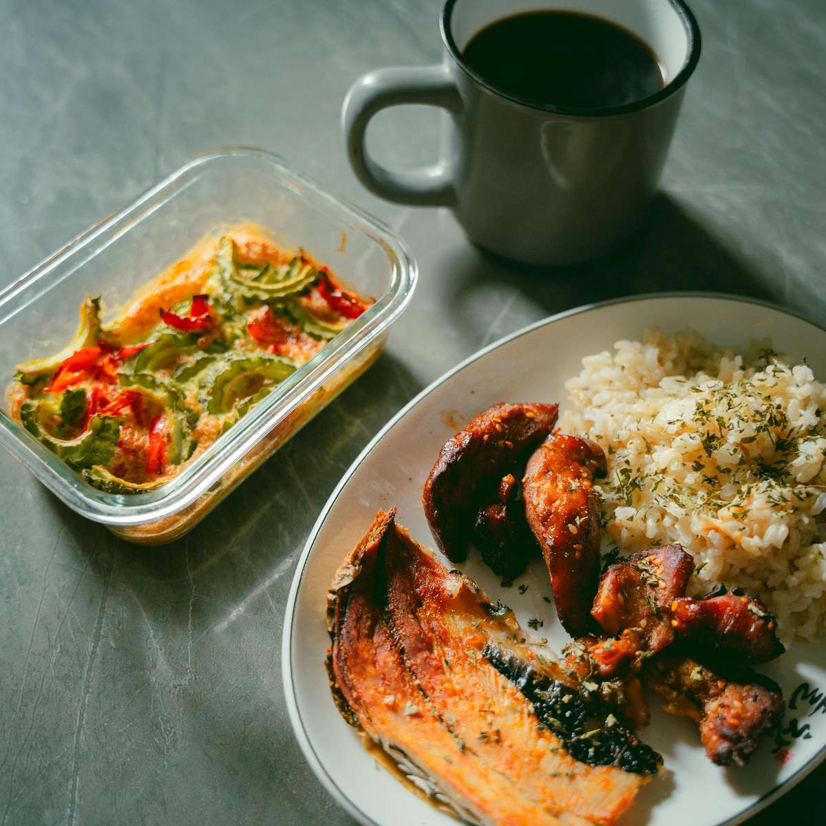 Сьомга и ориз плъзгащ се пъзел онлайн