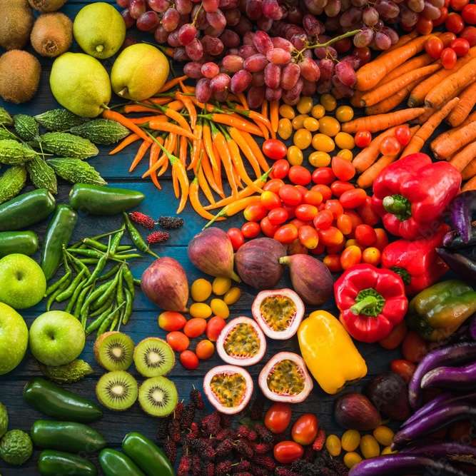 Плодове и зеленчуци с плоски лежащи онлайн пъзел