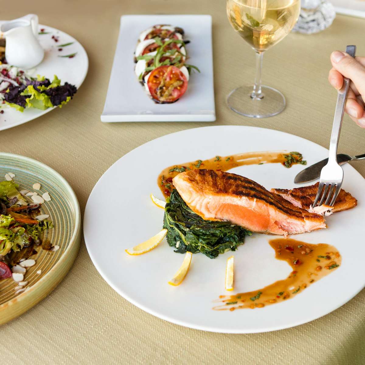 Изысканный обед раздвижная головоломка онлайн