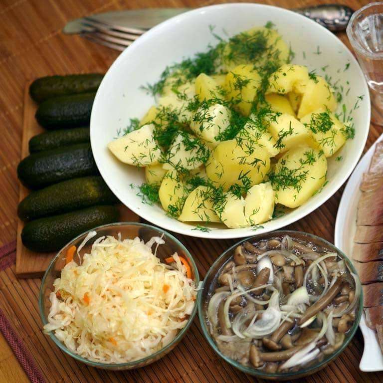 Рибна вечеря плъзгащ се пъзел онлайн