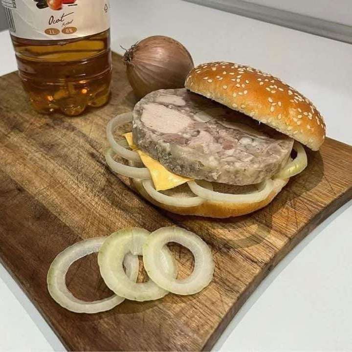 Pranzo slavo puzzle scorrevole online