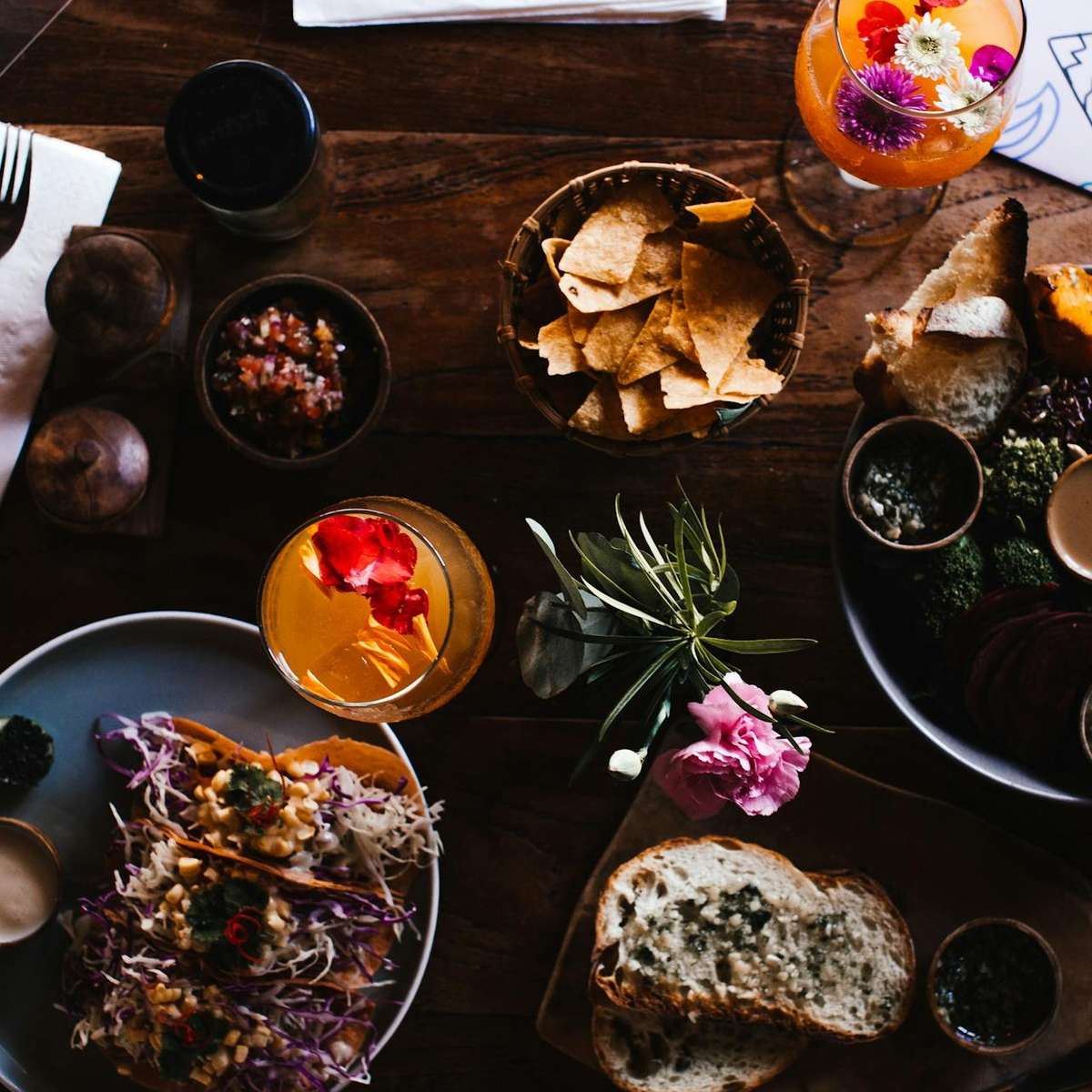 ディナーテーブル スライディングパズル・オンライン