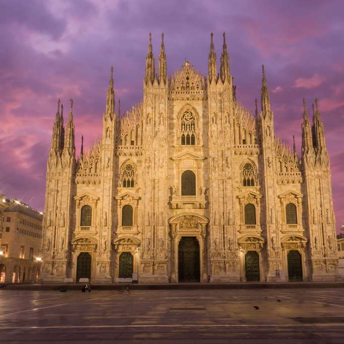 Milánská katedrála posuvné puzzle online