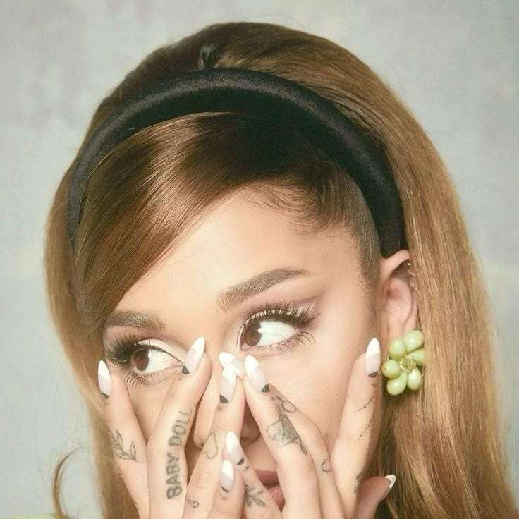 Ariana grande sliding puzzle online