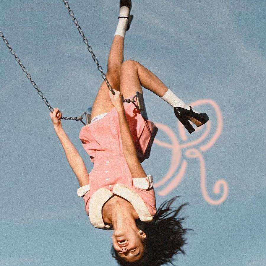 Je lijkt nogal verdrietig voor een meisje dat zo verliefd is online puzzel